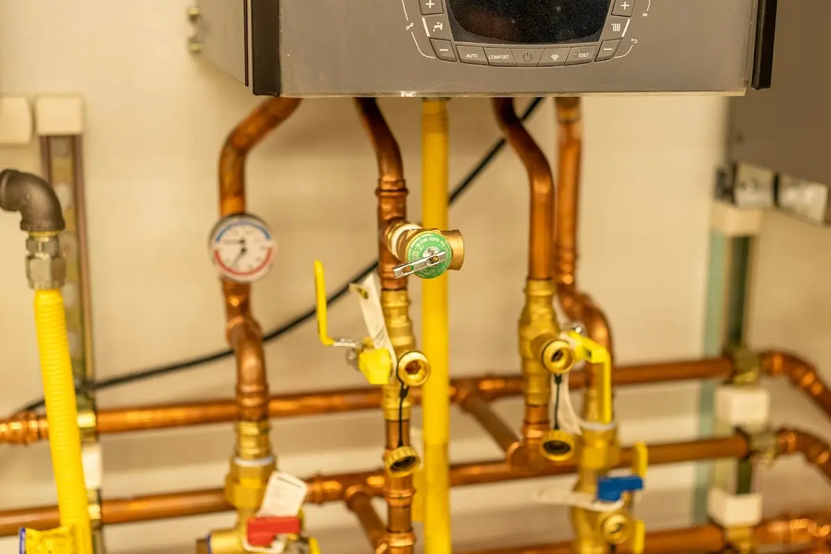 Licensed technician providing Pipe Repair for a homeowner in Vashon